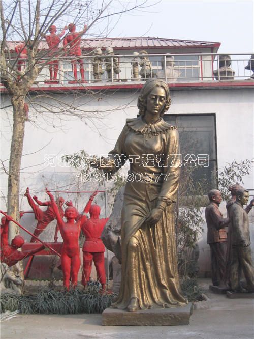 �϶���У�@����